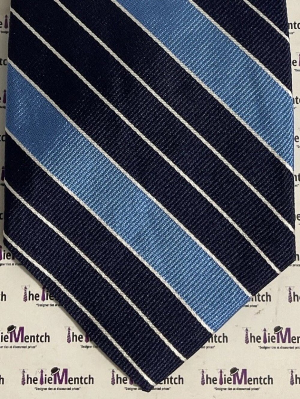 Rare BROOKS BROTHER Silk Navy & Blue Striped Necktie BRAND NEW